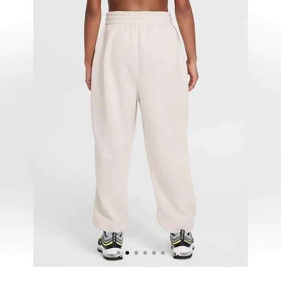 Nike Cream and Yellow Joggers with Elastic Waistband - Picture 2 of 7